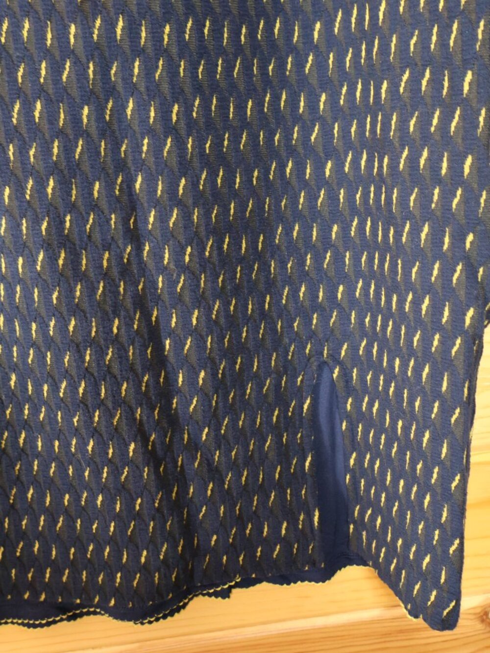 Anthropologie Maeve Hannon Pencil Skirt Womens 12 Navy Yellow Textured Side Slit - Picture 3 of 5